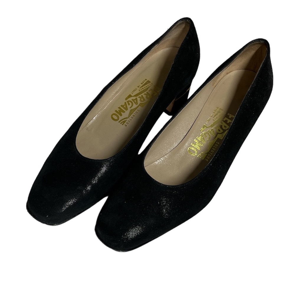 Salvatore Ferragamo black classic pumps size 7